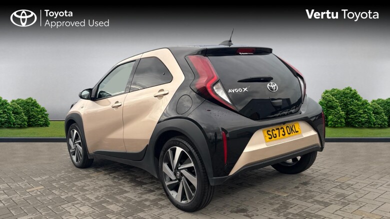 Toyota Aygo X 1.0 VVT-i Edge 5dr Petrol Hatchback